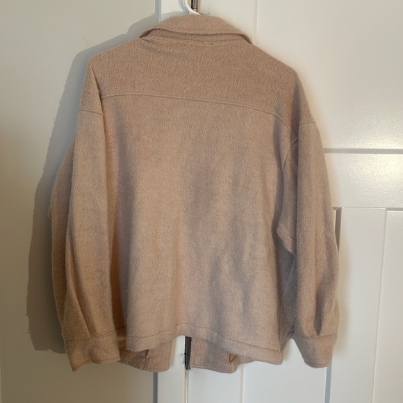 Pretty little thing shacket - Picture 3 of 5